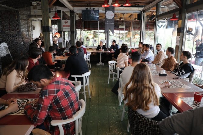 Başkan Sürekli, Üniversitelilere Konuk Oldu