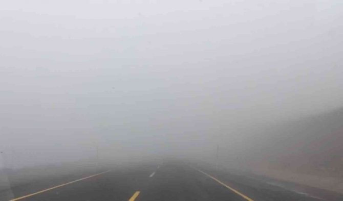 Ardahan’da Yoğun Sis Ulaşımı Aksatıyor