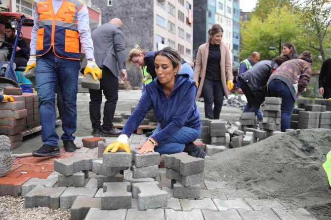 İ̇mece İle İlçelerinin Caddelerine Parke Taşı Döşediler