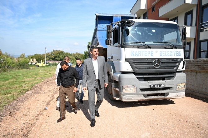 Kartepe’de 8 Sokak Asfaltlandı