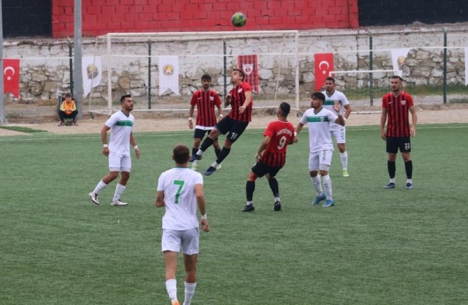 Sarayköyspor Galibiyeti Şehit Madencilere Armağan Etti