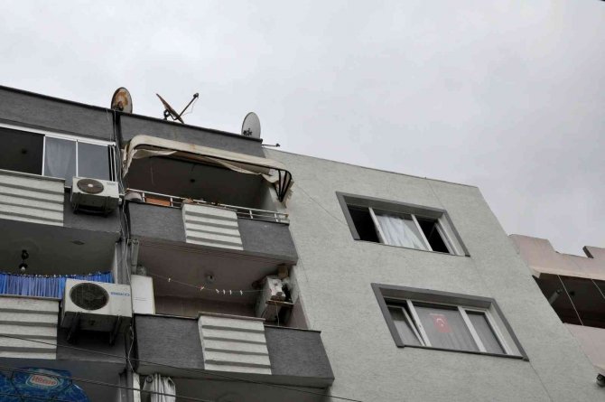 Evde Tek Bırakılan Çocuk Ölü Bulundu