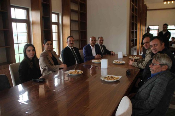 Malazgirt Millet Bahçesi Hizmete Açıldı