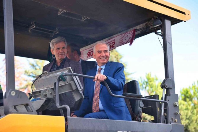 Büyükşehir, Acıpayam’da Hizmetlerini Sürdürüyor