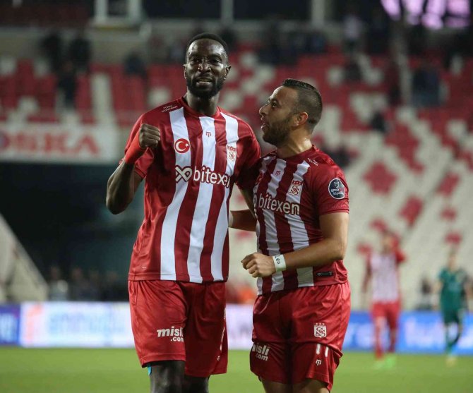 Yatabare Ligdeki 2. Golünü Attı