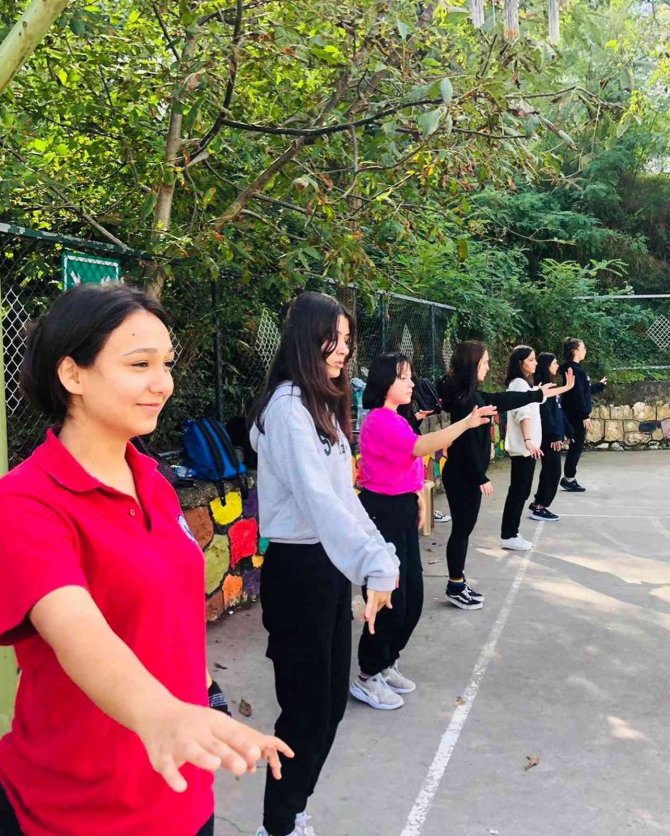 Kafkas Dansları Eğitimleri Hızlandı