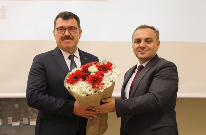 Erü’de Tübi̇tak Proje Eğitimi Düzenlendi