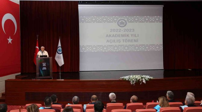 Esogü’de 2022-2023 Akademik Yılı Törenle Açıldı