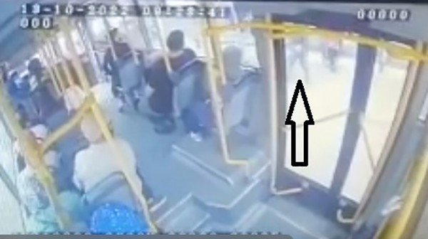 Otobüs Şoförünün Bıçakla Öldürüldüğü Anlar Kamerada