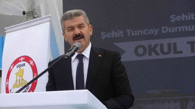 Uşak’ta İki Yeni Okulun Temeli Törenle Atıldı