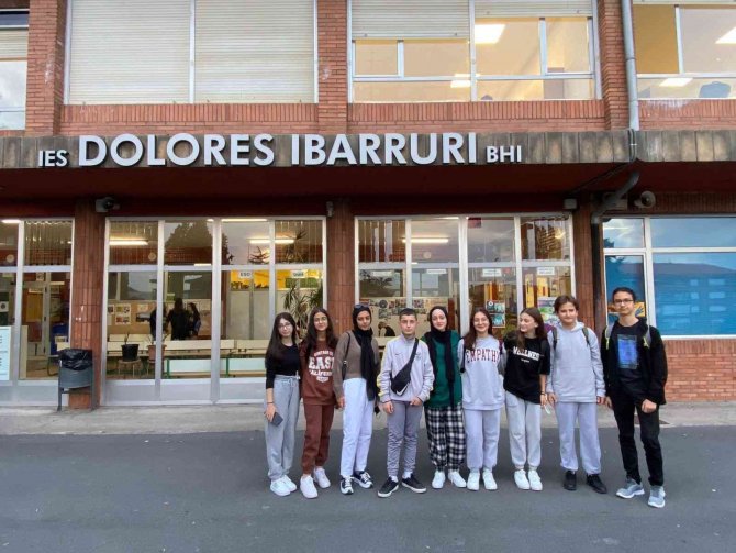 Gediz Atatürk Ortaokulu İ̇spanya’ya Gitti