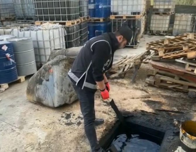 İ̇zmir’de 1 Milyon Litre Karışımlı Akaryakıt Ele Geçirildi