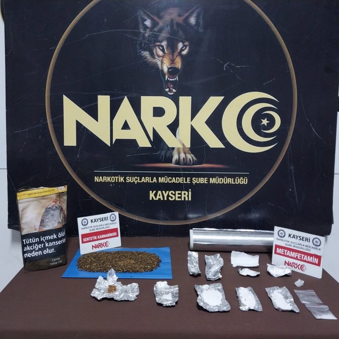 Narkotik Ekipleri Uyuşturucu Tacirlerini Böyle Yakaladı