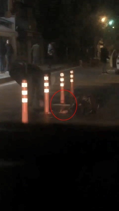 Husumetlisinin Sokak Ortasında Kolunu Bacağını Kırdı, O Anlar Kamerada