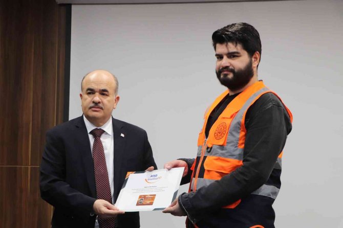 Öğretmenler Afad Gönüllüsü Oldu