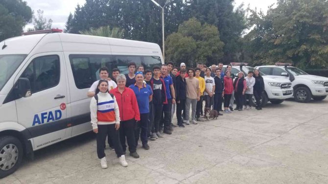 Afad’dan Lise Öğrencilerine Eğitim Kampı