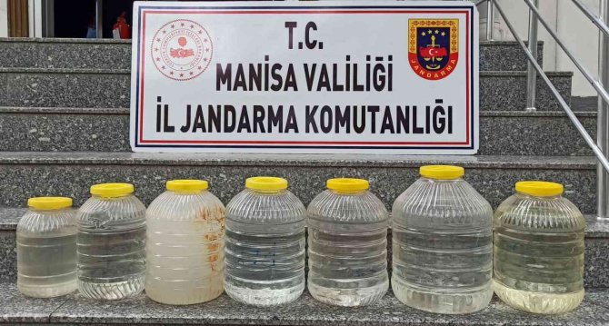 Manisa’da Litrelerce Kaçak Rakı Ve Şarap Ele Geçirildi