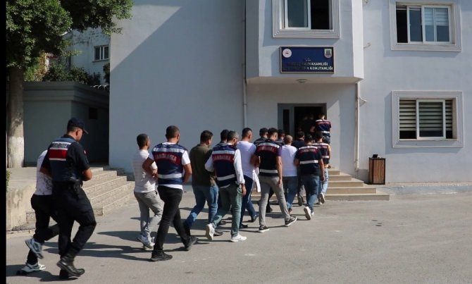 Mersin’de ’Kolay Kredi’ Zanlılarına Operasyon: 12 Gözaltı