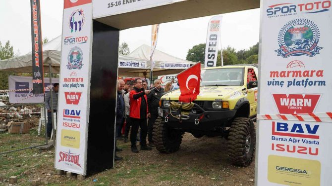 Bursa’da Offroad Yarışları Nefesleri Kesti