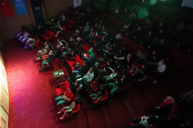 Minikler Tiyatro Etkinliğinde Buluştu