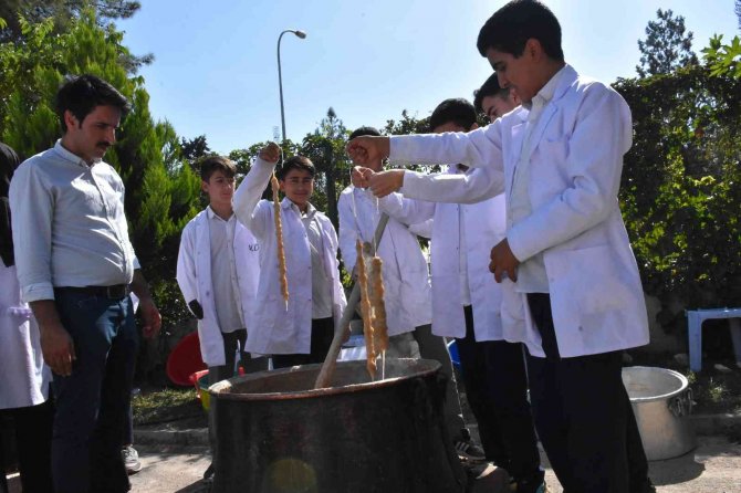 Meslek Lisesinde Şıra Şenliği