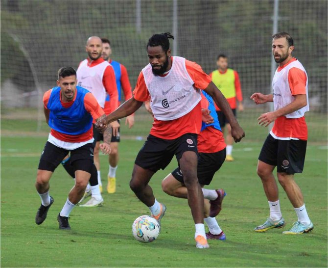 Antalyaspor’da, İ̇stanbulspor Maçı Hazırlıkları Devam Etti