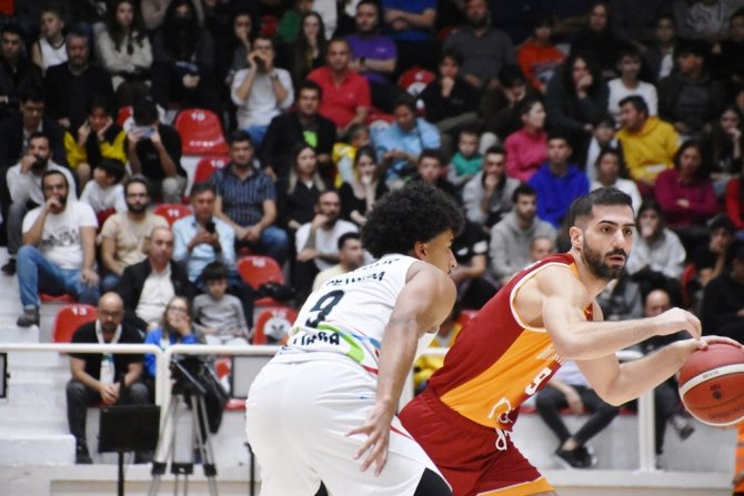 Türkiye Sigorta Basketbol Süper Ligi: Aliağa Petkimspor: 66 - Galatasaray Nef: 84