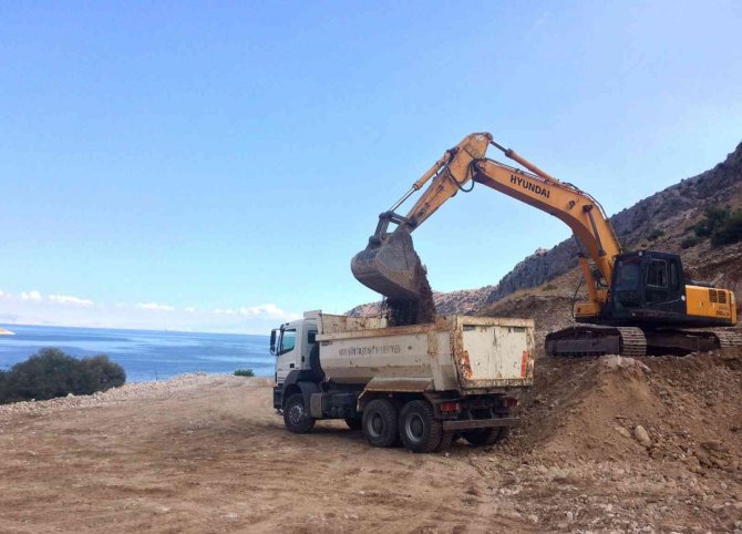 Van Büyükşehir Belediyesinden Yol Çalışması