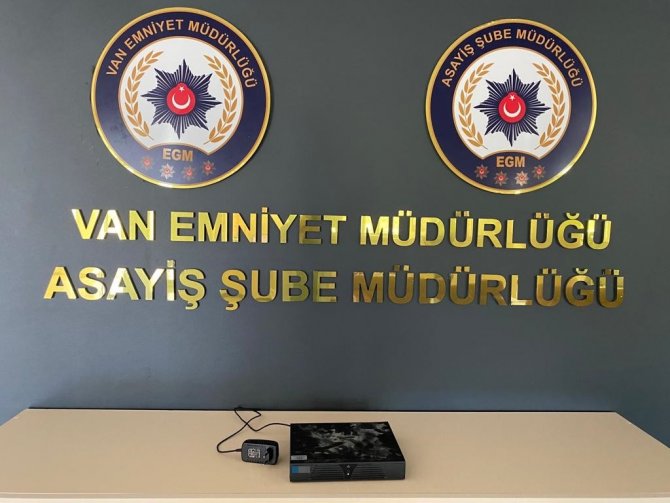 Van’da Değişik Suçlardan 21 Kişi Tutuklandı