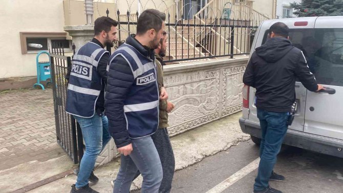 Yalova’da Aynı İş Yerini 4’üncü Kez Soymaya Kalkınca Yakayı Ele Verdi
