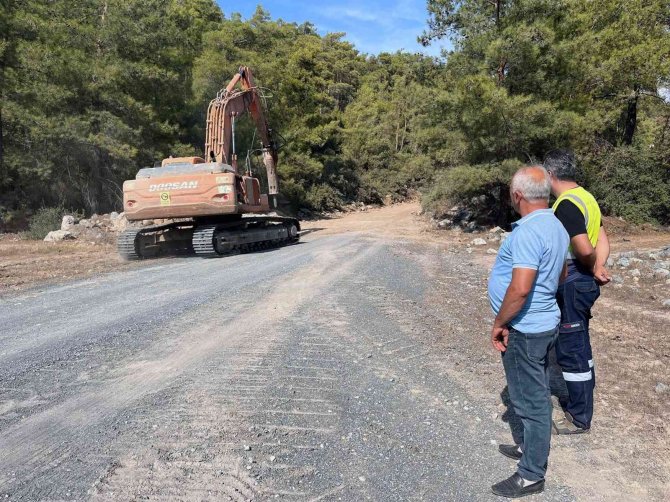 Yk Enerji, Çamlıca Köyü’nün Yol Sorununu Çözdü