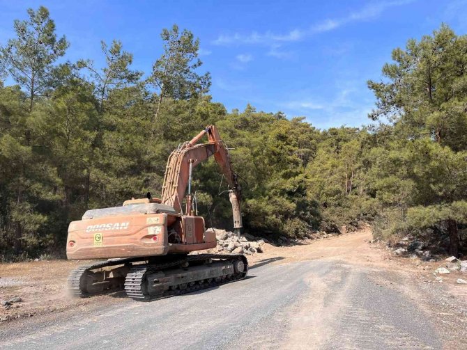 Yk Enerji, Çamlıca Köyü’nün Yol Sorununu Çözdü
