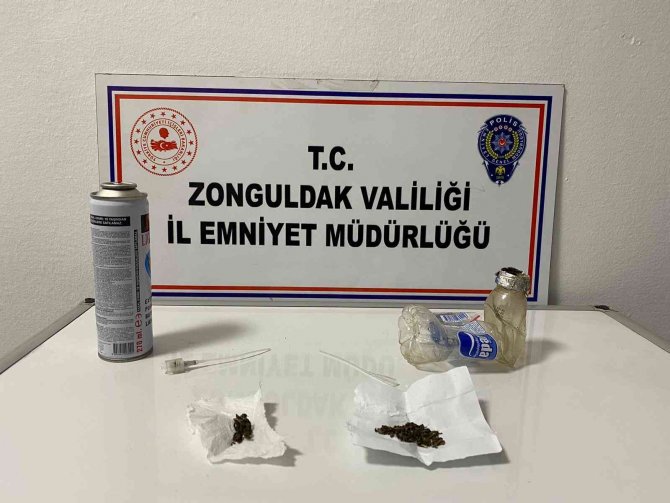 Uyuşturucudan 5 Kişiye Gözaltı