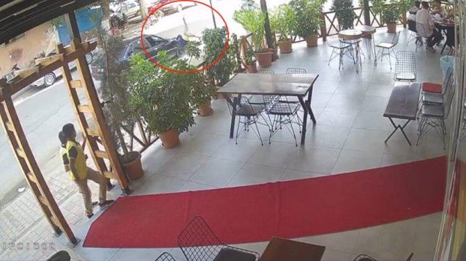 Öğrenciyi Hastanelik Eden Kaza Kamerada