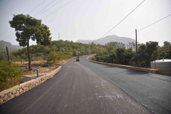 Dim Çayı Yolu Sıcak Asfaltla Konforlu Hale Geldi