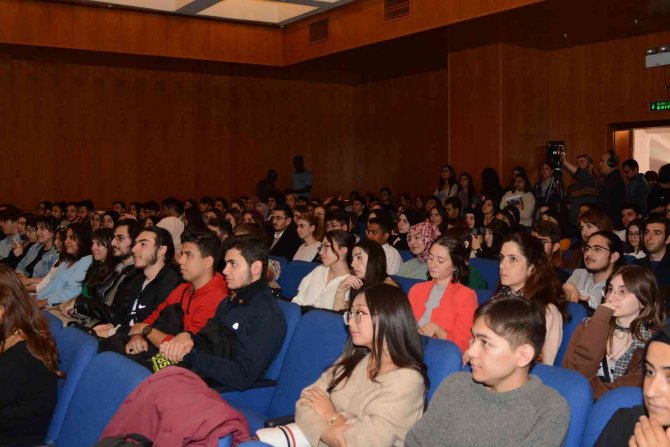 Anadolu Üniversitesinden Finlandiya Bilgilendirme Toplantısı