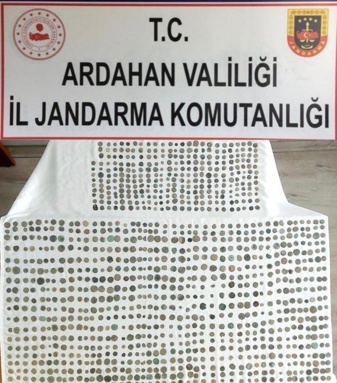Ardahan’da Bin 114 Sikke Ele Geçirildi