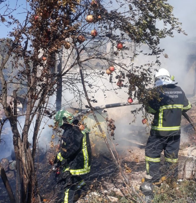 Karacasu’da Ev Yangını