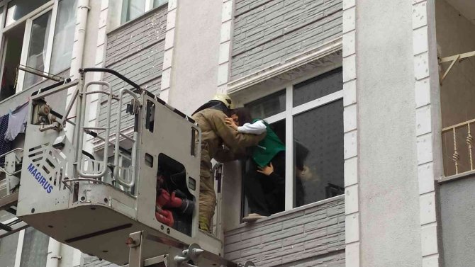 Bağcılar’da Yangın Paniği
