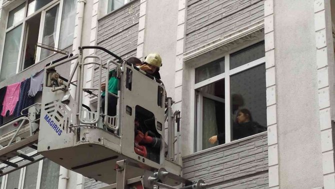 Bağcılar’da Yangın Paniği