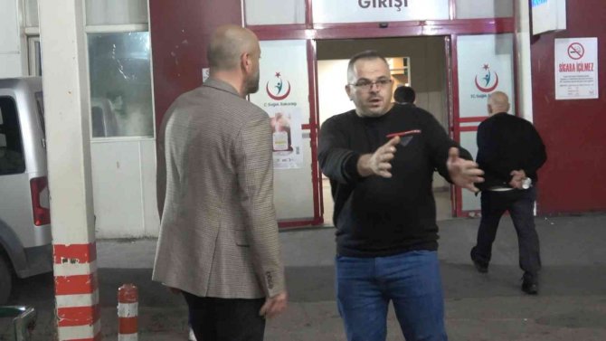 Bursa’da Bir Tekstil Firmasında Çalışan 50’den Fazla İşçi Yemekten Zehirlendi, Hasta Yakınları Yemek Şirketinin Sahibine İsyan Etti