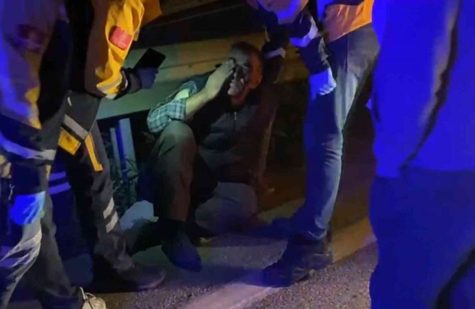 Bursa’da Önünü Kestikleri Kamyonun Şoförünü Dövüp Hastanelik Ettiler