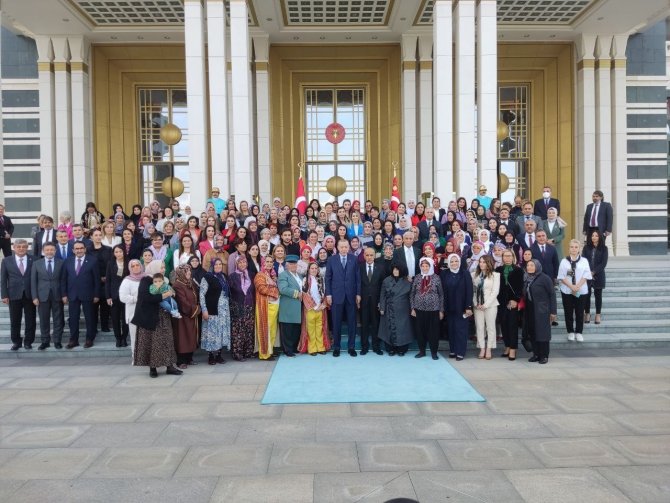 Cumhurbaşkanı Erdoğan, Kadın Çiftçilerle Buluştu