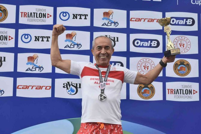 ‘Demir Adam’ Ali Bıdı, Alanya’da Da Kupa Kaldırdı