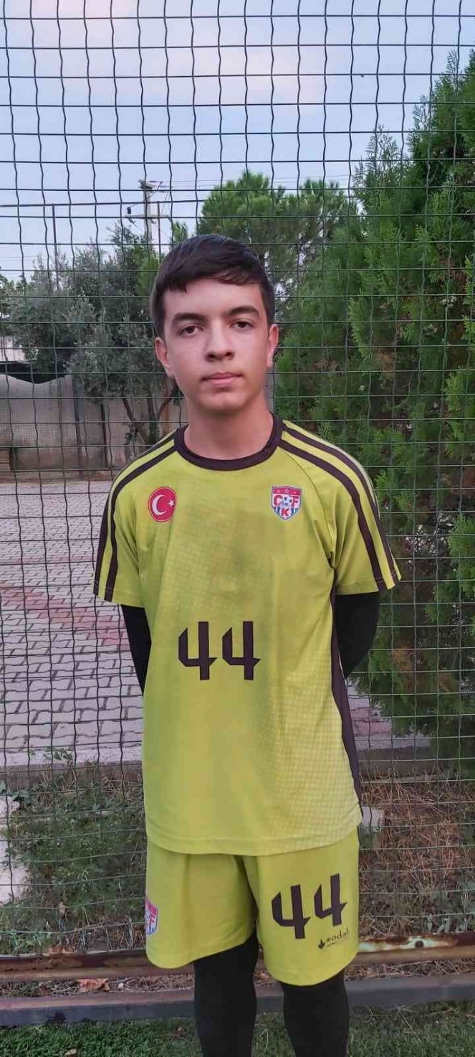 Denizli Milli Takımlara Sporcu Yetiştirmeye Devam Ediyor