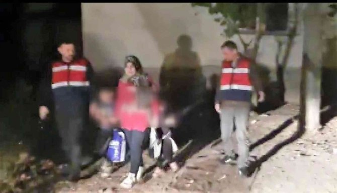 Öz Çocuklarını Kaçırıp, Sevgilisine Eski Kocasından Fidye İstetti