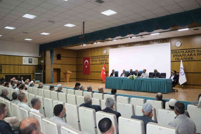 Elazığ’da İmam Hatip Ve Müezzin Kayyımlarla Mutat Toplantısı Yapıldı