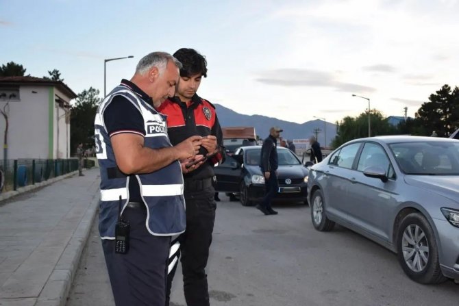 Erzincan’da “Huzurlu Sokaklar Ve Terör Suçları Uygulaması”