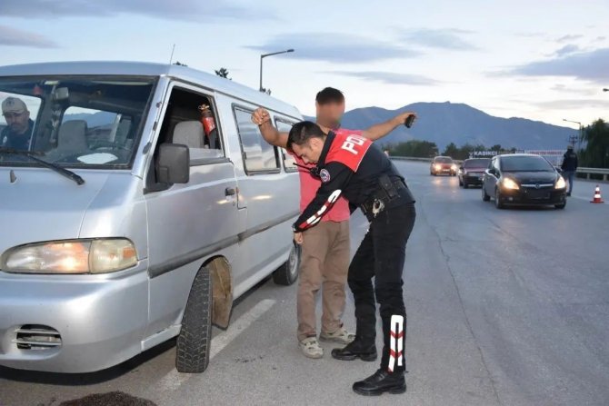 Erzincan’da “Huzurlu Sokaklar Ve Terör Suçları Uygulaması”