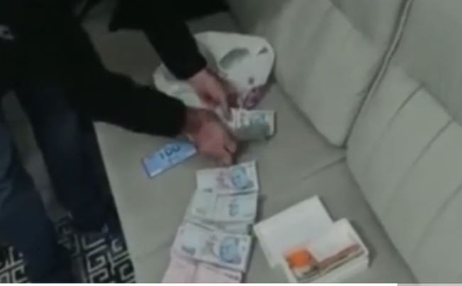 Fetö Operasyonunda Yarım Milyona Yakın Para Ve Altın Ele Geçirildi